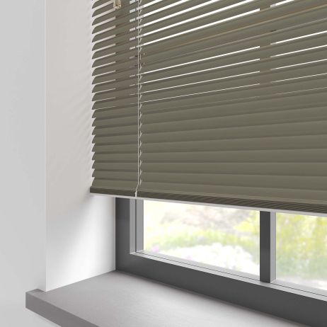 Gloss Boutique Aluminium Venetian 